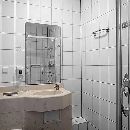 Astor 3*