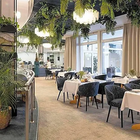 Astor Hotel